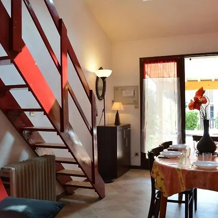Sp320-528 Maison 2 Pieces Mezzanine Pierre La *